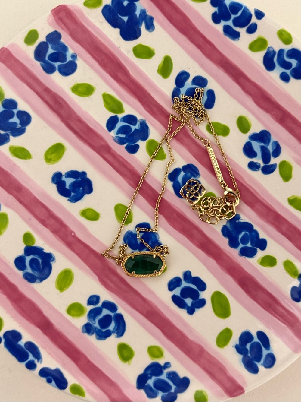 Kendra Scott Gold Necklace with Deep Green Stone Pendant